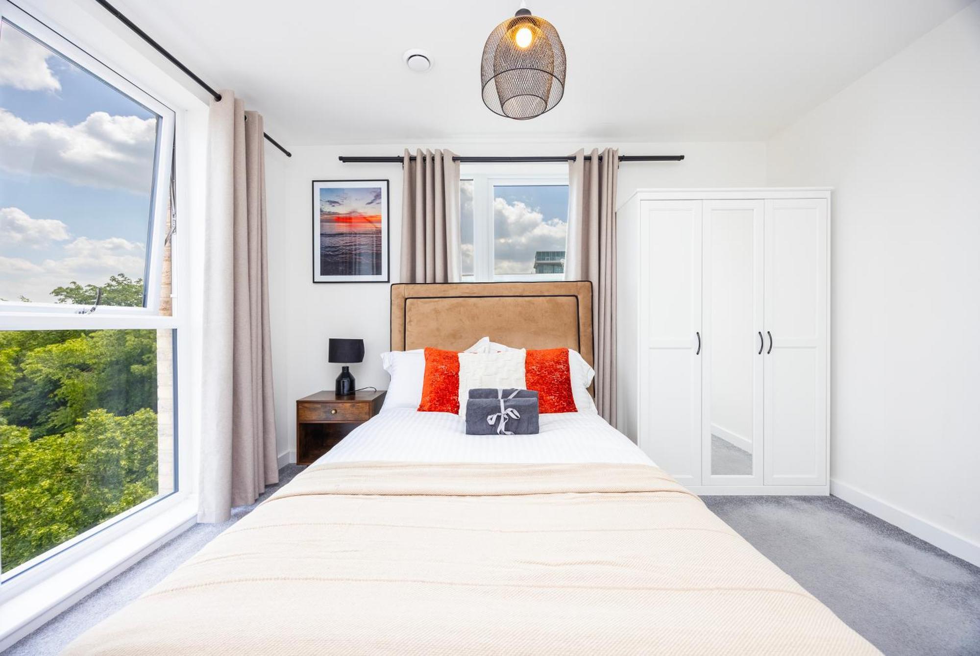 Brentwooddelight Apartment *